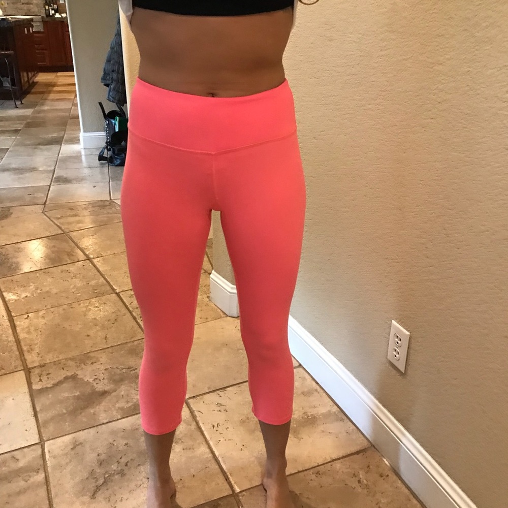 Lululemon Pink Crop